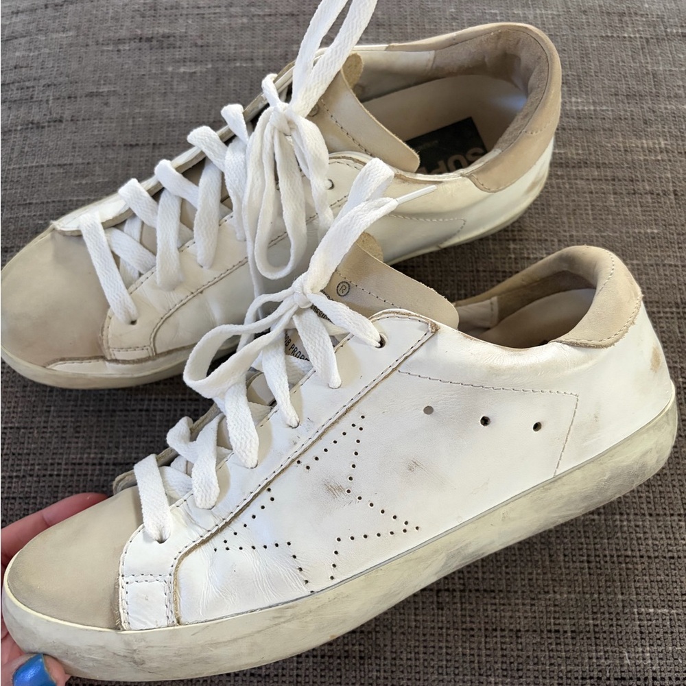 GOLDEN GOOSE Superstar Sneaker  EU 39 US Womens 9 White Leather Perforated Star